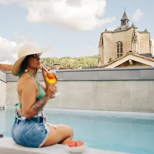 https://fleurines-hotel.midi-pyreneeshotels.com