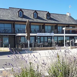 https://hotel-du-port-sarzeau.inbrittany.com